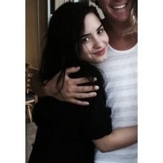 Ed ero totalmente, incondizionatamente, innamorata di lui. {b}