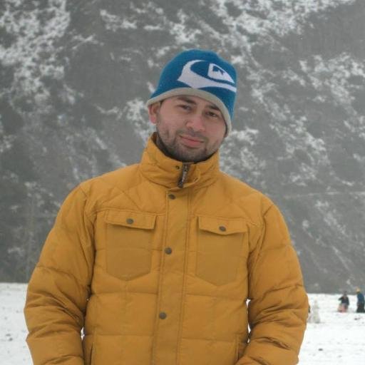 Web developer, poetry writer, a normal guy from the moon =]