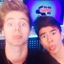 luke robert hemmings❤️