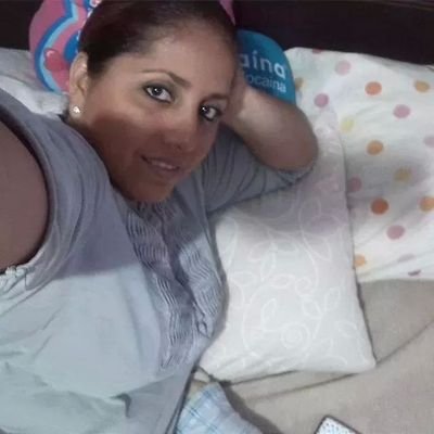 Soy como soy, ni mas ni menos ;). Mis defectos me hacen ser unica y mis virtudes extraordinaria :) ;)