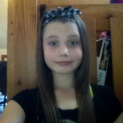 u follow i follow back u unfollow i do the same kik _boo__boo im a lebra
