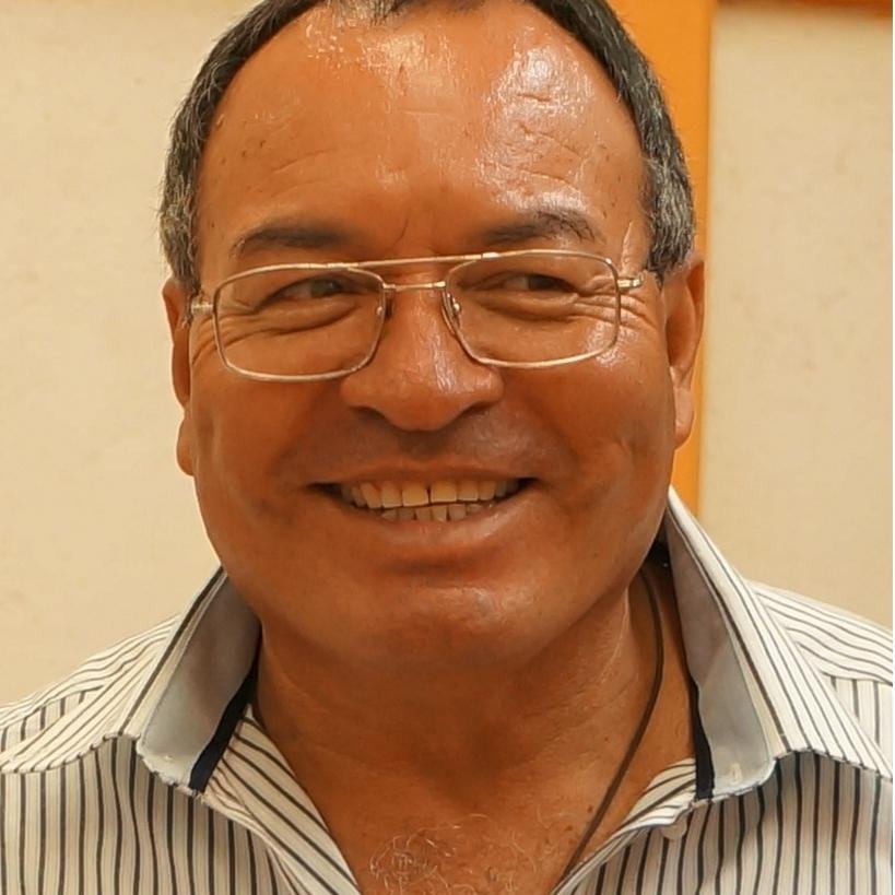 soy el constructor de mi vida, que es y a sido una delicia, disfrutada plenamente, vida nada me debes, vida nada te debo.