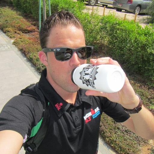 Robert de Korte 26 yo. living in Rozenburg (Netherlands). Engineer. Triathlon/Ironman enthusiast! EDO Sports coach/athlete!