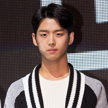 Yang Hongseok International Fanbase | 02-09-14