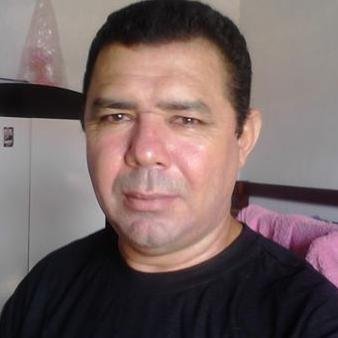 Consultor em marketing digital, especialmente para iniciantes que buscam informações sobre como obter excelentes resultados trabalhando através da internet!
