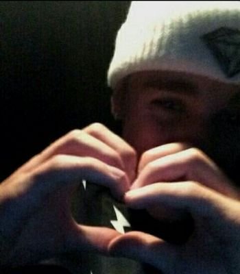 Justin,Selena,Austin,Magcon Are Life.. Ask For A Follow :)