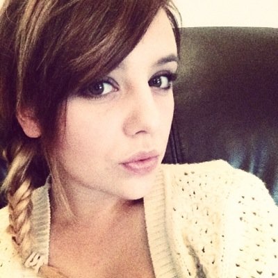 Lalababes's profile picture. • twenty • london • instagram: lalababes •