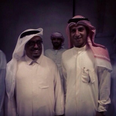 ‏مايقفل الله باب إلا ويفتح بداله ألف باب