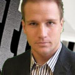 Senior Advisor på Searchminds AB och före detta exceptionellt dålig twittrare. Fav.citat:Jag har ju så mycket jag vill säga!