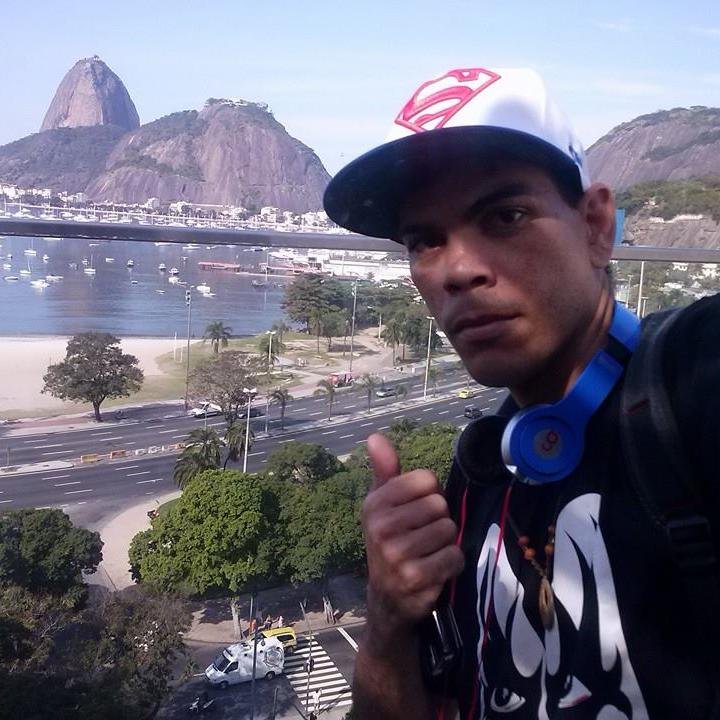 Tudo sei que nada sei