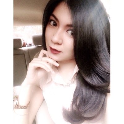 Don't date a doctor, cause her priority is not you but her patient line : delftyamadjid