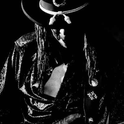 I have played with screamin J hawkins,willy dixon and luther allison and etta james to mention just a few. I am the Blues
