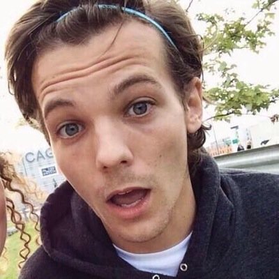 please follow @_Larryshipxx 
she follows back just ask