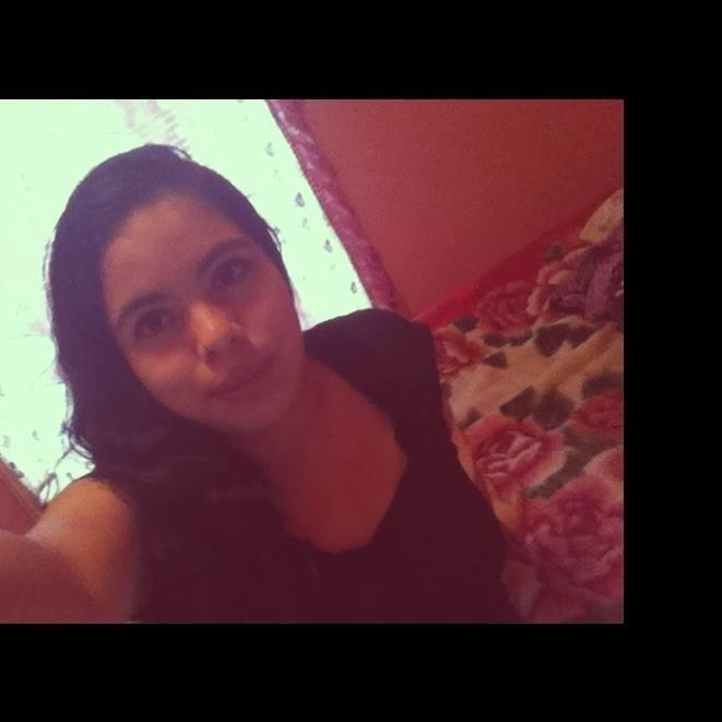 Mexican~ Chris(brother)~ music lover ~ animal lover ~ crazy~ love me or hate meh ~ respect me ill respect yhu~
