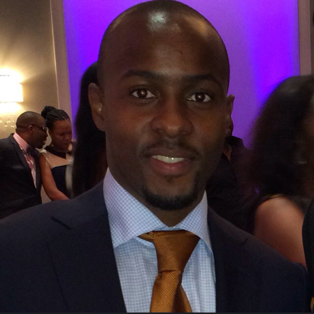 Tongadude's profile picture. Content Marketing & Branding consultant!