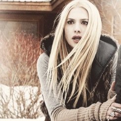 What is life if you're supposed to be dead? A dream? A haze perhaps? Nobody knows what it is, except us vampires. #ES #Twilight