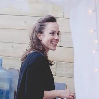 B2B copywriter with research chops and storytelling spidey senses. Journo nerd. #BigData = Big Deal