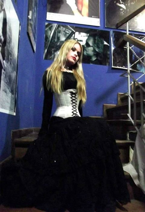 Dead, music, moon, blackmoon, stars, cats, Photography, androgen, mysticism, occultism, reading, passion, lust.