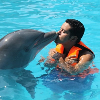 Lo que mas me apasiona es el futbol y me encanta el barca. Por cierto soy Ing. Civil