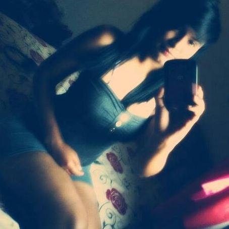 Poco a poco la vida me enseño que aunque las lágrimas me ensuciarian el rostro me terminarían limpiando el corazón ♥*-*