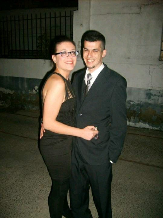 Demasiado difícil,Muy Feliz me gusta disfrutar de los mios.Jodo a Quien intenta molestar, soy yo misma si te gusta bien si no te aguantas. Enamorada de mi gordi