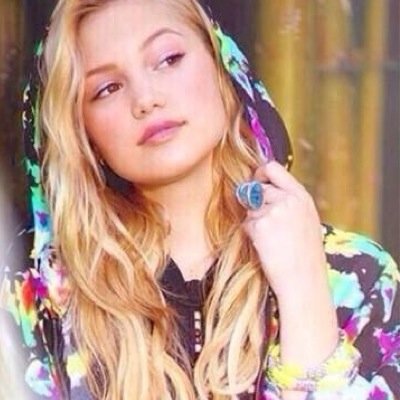 Actress. Singer. Rapunzel. I overdose on ketchup. I laugh too much/too loud. {RP} Olivia's real account: @olivia_holt. #IDidntDoIt #KickinIt #AlwaysDisneyXD