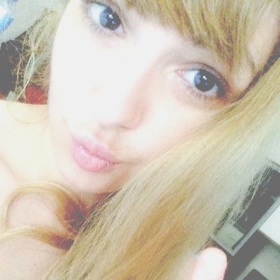 giulienjii's profile picture. Content marketing, web editor, press agent