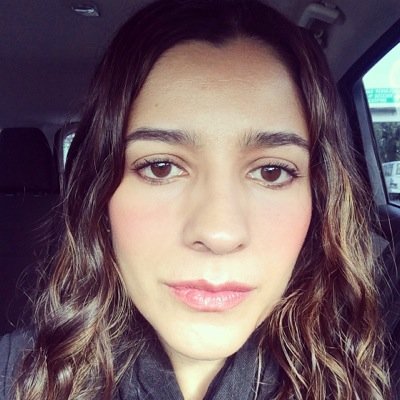 Soy sumamente ecléctica, soy feminista, socióloga, mi pasión la filosofía política, los derechos humanos, la rendición de cuentas; madre de Matías y Luca!