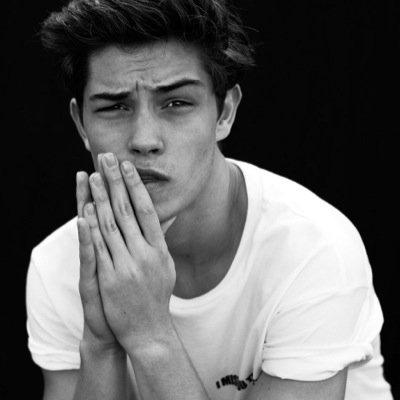 GoldHeir's profile picture. Wish wash of the people. Part of the Sons of Slytherin. | Slytherin Quidditch Chaser/Co-Captain