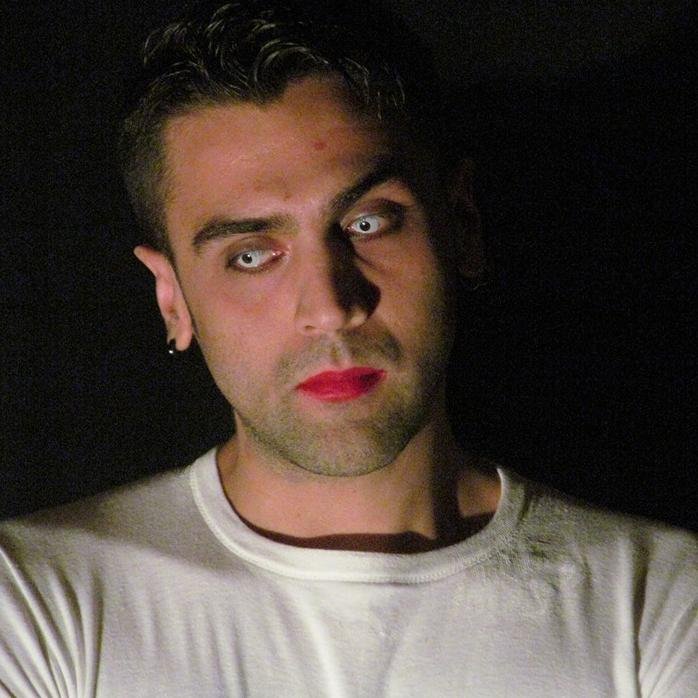 losiniestro's profile picture. 25 años. Artista plástico. Performer.