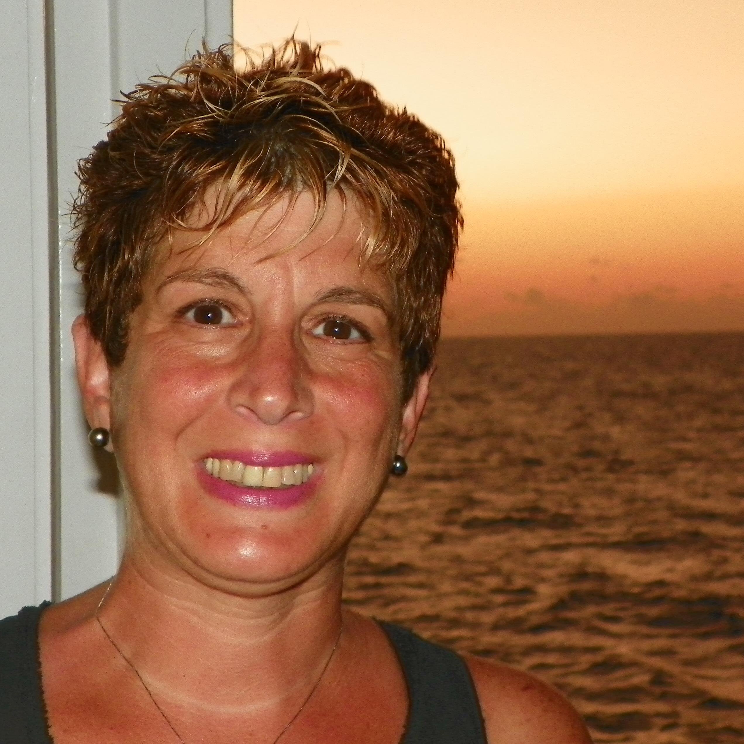 Cruise-crazy educator, journalist, and owner of The World Awaits Travel LLC. I have traveled to all seven continents, and 97 countries. How can I help you?