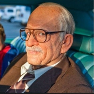 Roberto, 82 anos, viúvo, apaixonado pela netinha linda @angelammunhoz e pelo NETÃO @zagonelmarcelo são o futuro casal mais querido do Brasil.