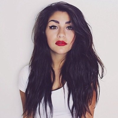 fraudlybabe's profile picture. 