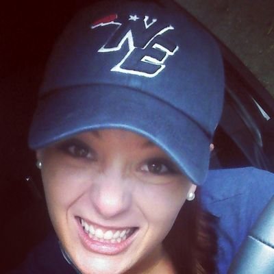 Kohneeee_'s profile picture. In the end, it doesnt matter how many breaths you took, but how many moments that took your breath away