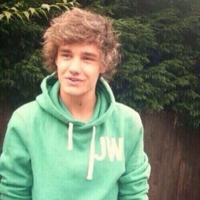 follow @skaterboypayne