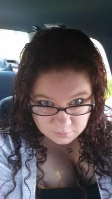 Crazy tattooed lots of fun Lady is what I am!!I love to go out and have fun with my friends. I love my family. Life is pretty good!!