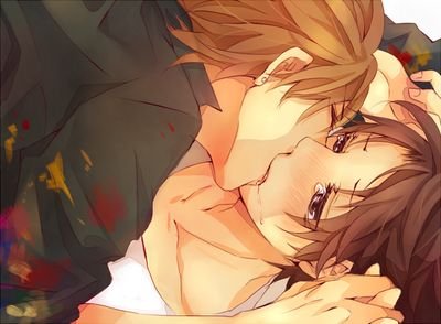 30 años |Editor de Emerald| No soy inocente | Un fracaso en relaciones amorosas hasta que encontré a @KouYukinaSH #SpanishFakeSH