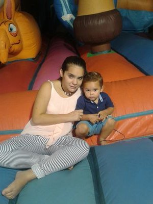 Ojala llegue un día una tonta que te vuelva loco y sepas lo que es que te rompan el corazón. El lo mejor de mi vida tequiero. Ninf♥