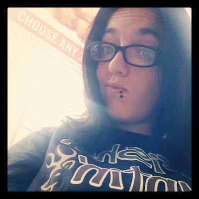The names Brittani Jade (:
Mommy to a bouncing almost five year old with a four month old too!♡♡
24 years young :) blue eyes XD
Snapchat:: datgirldoe_xd (: