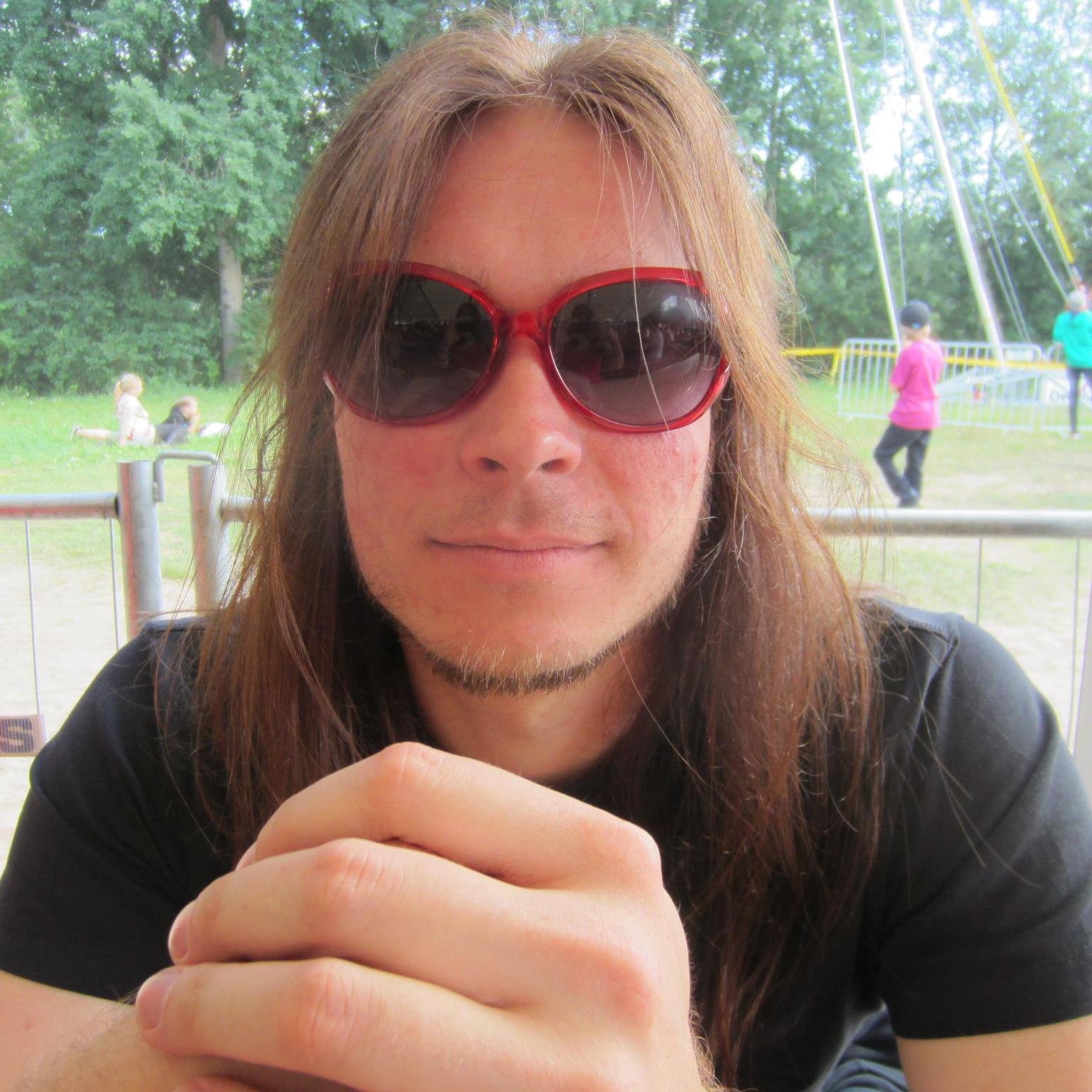 Gandalf of Information management; Lot's of questions, some answers, never late and hangs out mainly with people shorter than himself. CEO @Spartalaiset