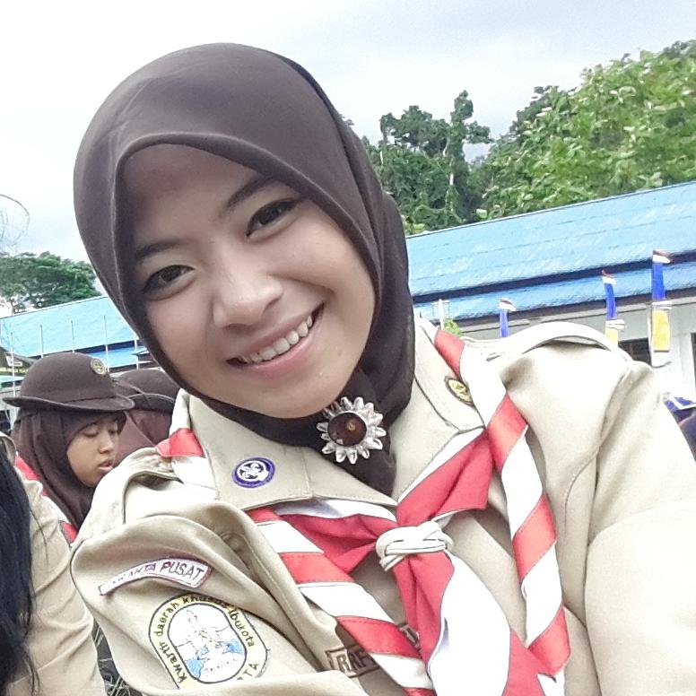 Jurusan Arabic Literature di Universitas Indonesia :D ♥
I love cooking and singing :) ♥ 3B 'Berdoa, Berusaha, Bersyukur ♥