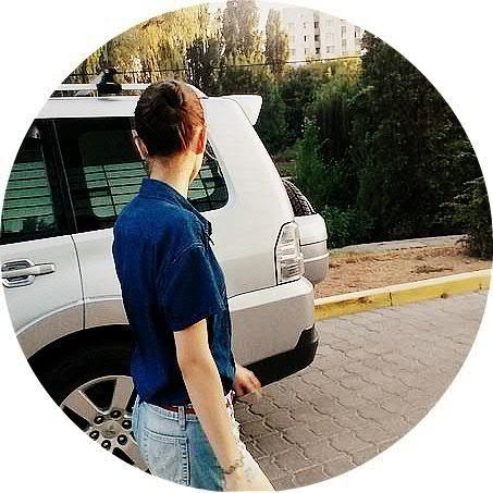 у меня есть дурацкая черта характера... я очень быстро привязываюсь. ненавижу.
