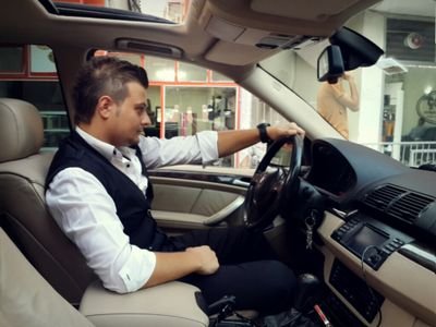 Eskiler özlenir ama tekrar yasanmaz. ❧       Instagram/hakanmaz06