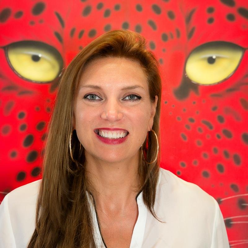 JoannaMayArtist's profile picture. Listed wildlife artist producing contemporary, vibrant, soulful art often on large canvas for feature pieces.