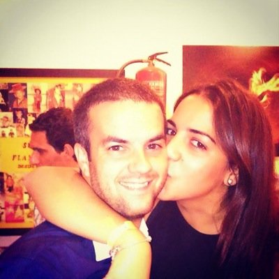 Futura Ingeniera de la Salud en la US, sevillana, feriante y enamorada felizmente de mi Fco.José