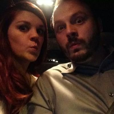 wife, mommy, craftser, aficionado of all things geek!