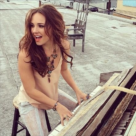 ♥Briana Evigan faved me x6♥♥Vanessa Evigan faved me x9❤Vanessa Evigan followed me 29-10-14❤