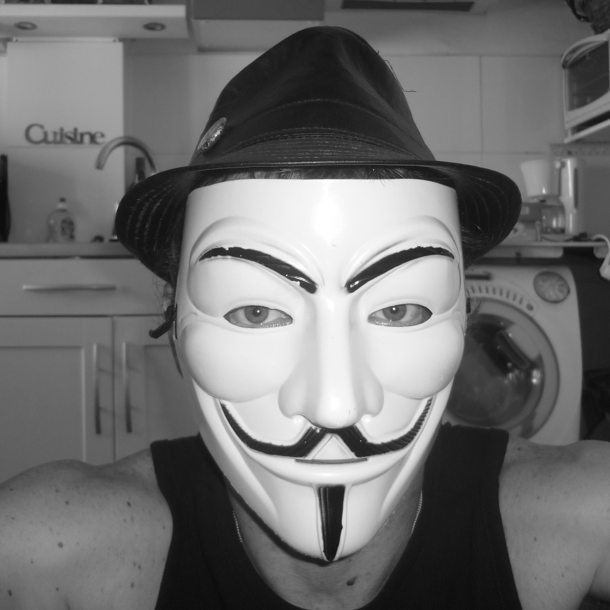 AllanSud13's profile picture. Marseillais, 37 ans, atlétique et adèpte des soirées torrides. Je recherche ma (mes) sexfriend(s) sur Massilia.