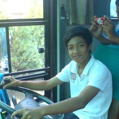 Cowok berfikir dengan LOGIKA , Sedangkan Cewek dengan PERASAAN