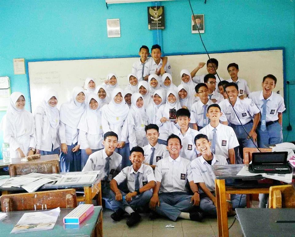 BassistAKA's profile picture. we are ' Brothers and Sisters Science Three' ! join with us ! #X3AKA